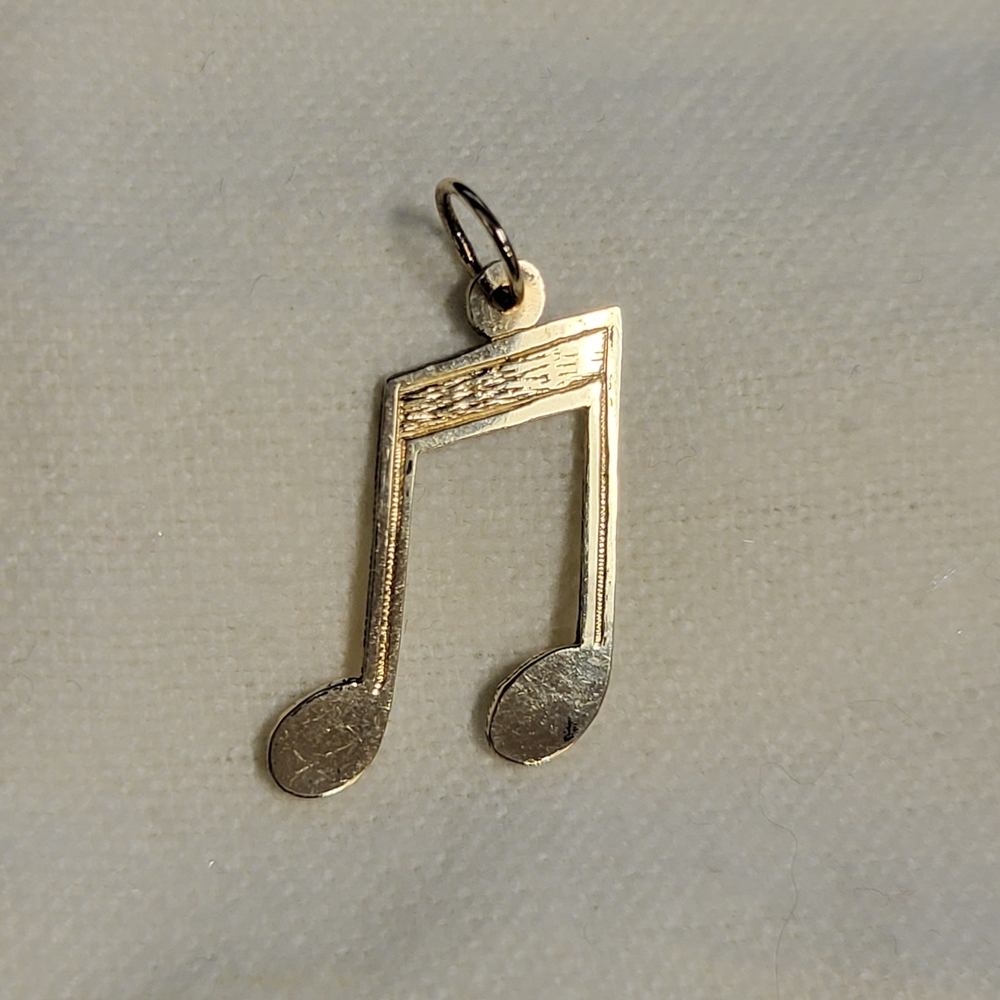 14 K Gold Music‎ Note Pendant